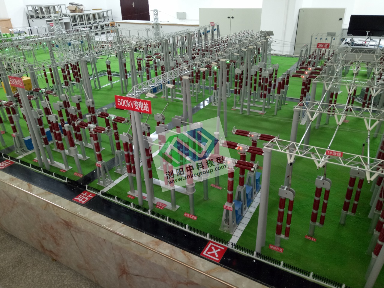 浙江大學500kV變電站仿真模型